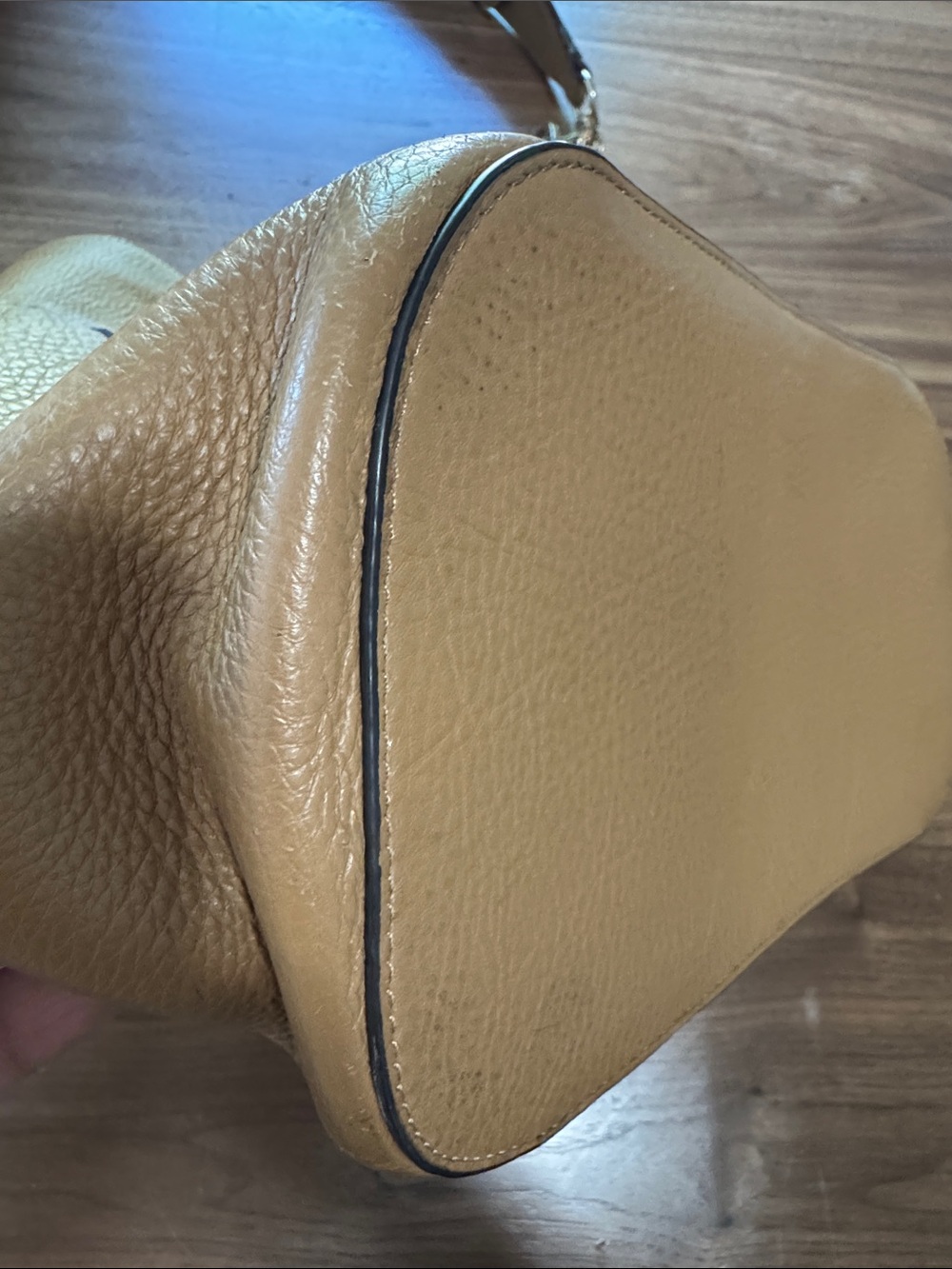 Henri Bendel bag - Picture 13 of 16